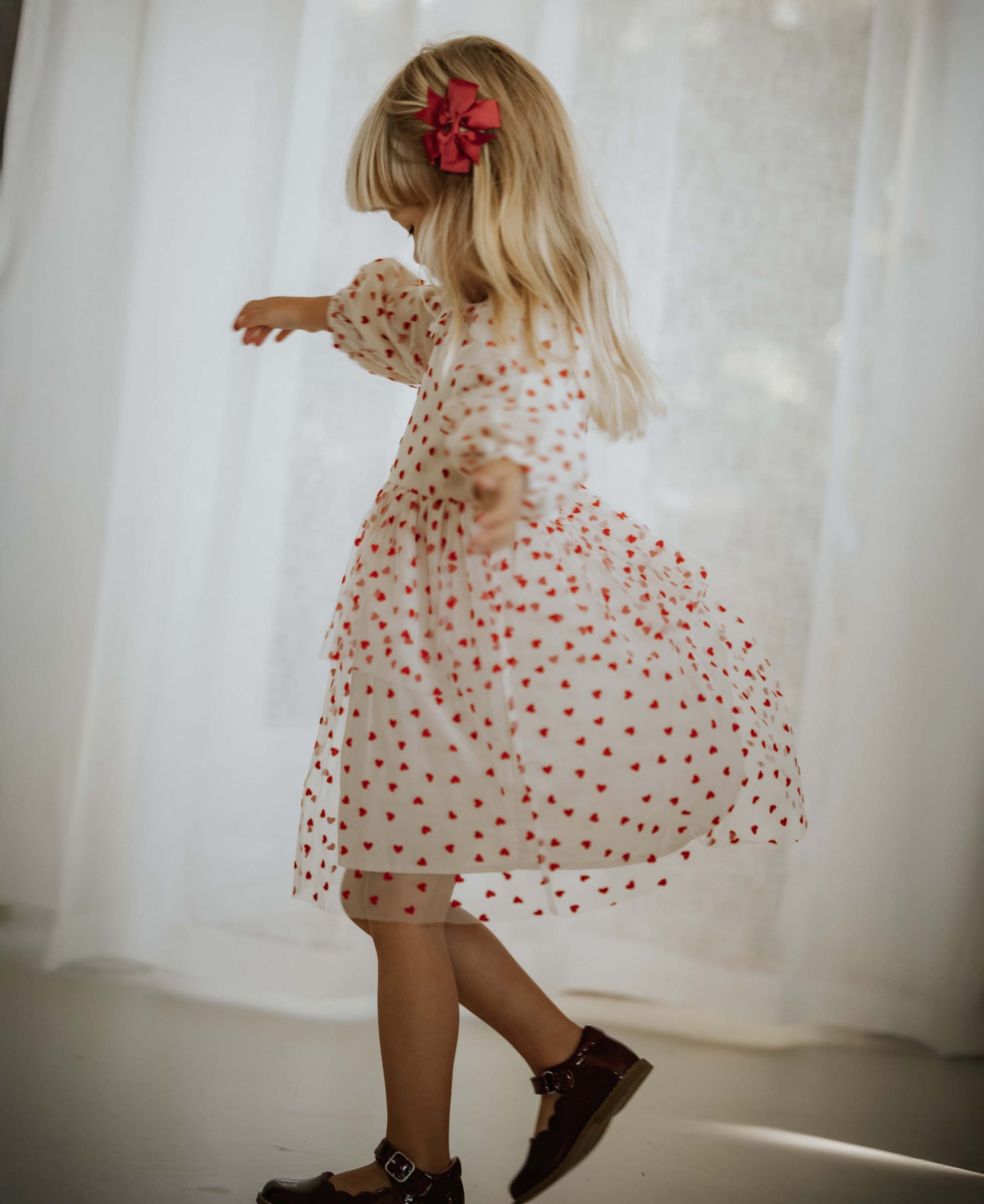 FLIINK TULLE HEART DRESS DRESS SANDSHELL/ POMPEIAN RED